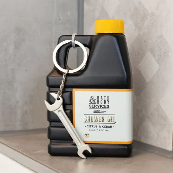 ﻿BATH & BODY SERVICES żel pod prysznic w formie kanistra