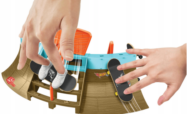 Hot Wheels Skate Stadion skatepark - obrazek 5